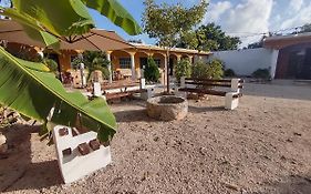 Hotel Villa Gabriela - Restaurant, Bikes ,Lands Tours