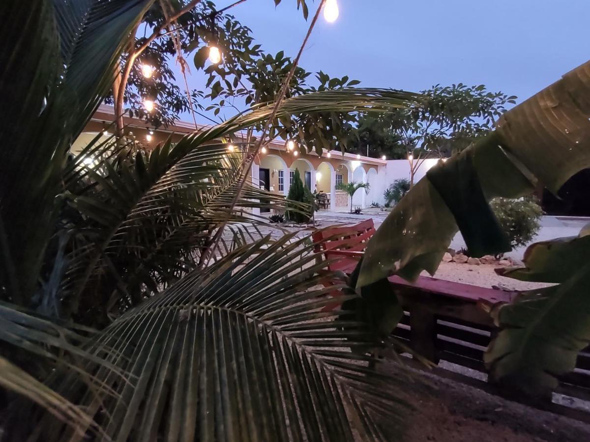 Hotel Villa Gabriela - Restaurant, Bikes ,Lands Tours Celestun Exterior photo