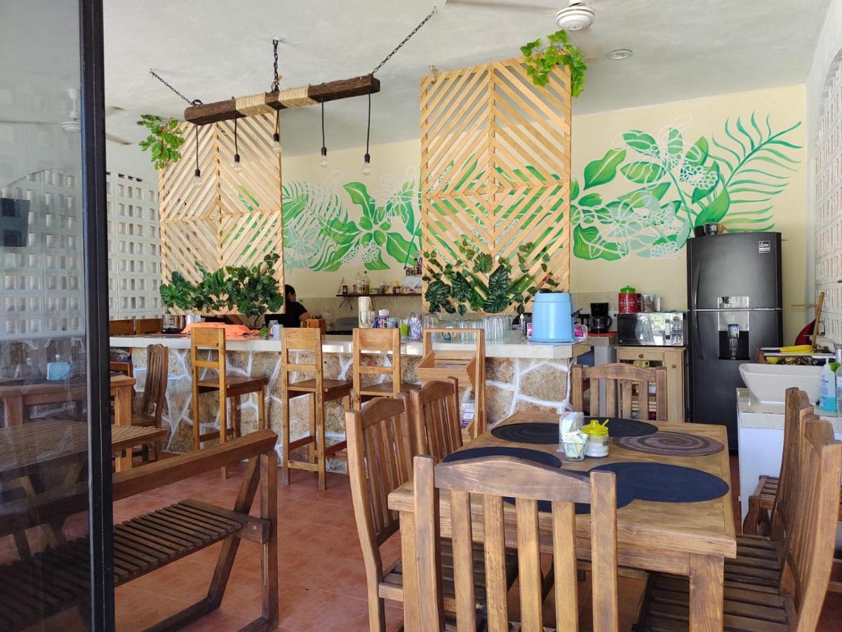 Hotel Villa Gabriela - Restaurant, Bikes ,Lands Tours Celestun Exterior photo
