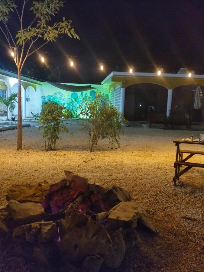 Hotel Villa Gabriela - Restaurant, Bikes ,Lands Tours Celestun Exterior photo